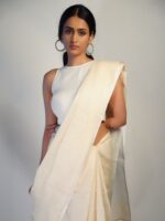 Light weight Linen saree by Mirra clothing