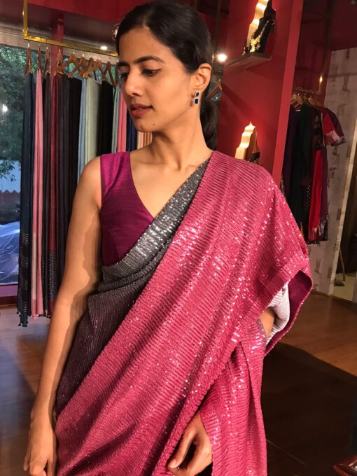 Elegant saree by Mirra clothing.