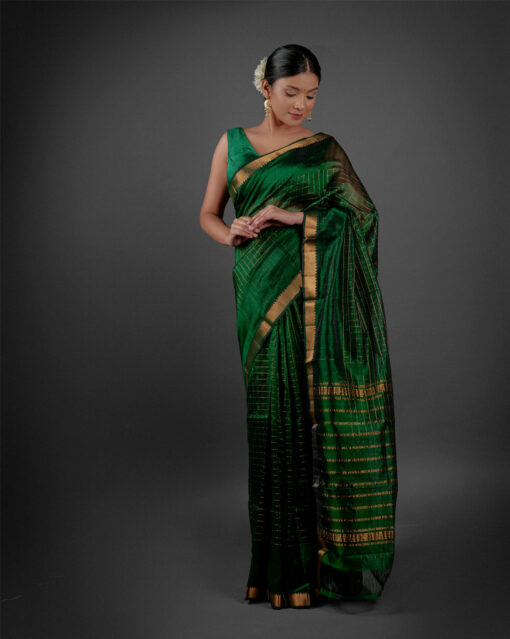 Light Weight saree by Mirra Clothing